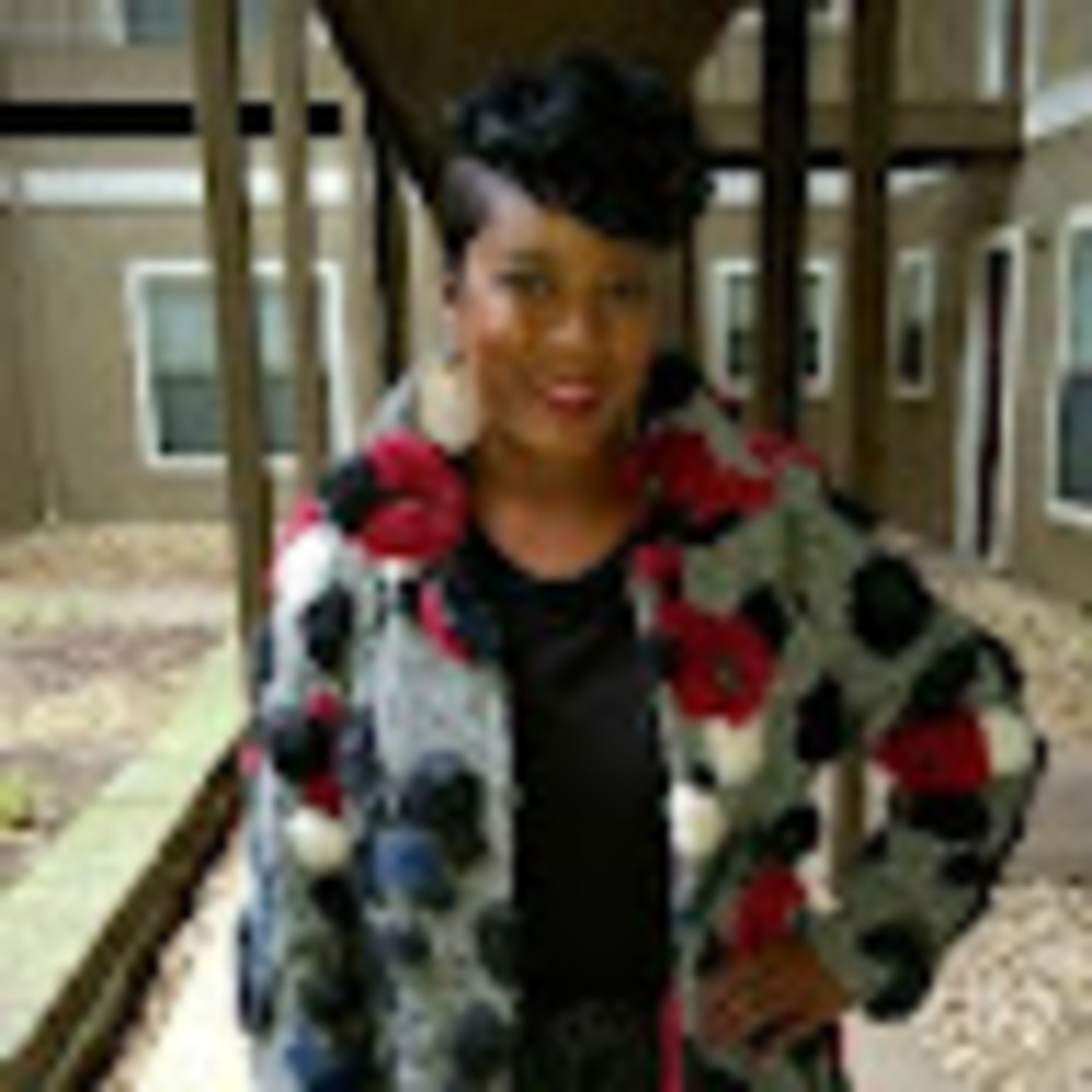 Meet your Posher, Latoya